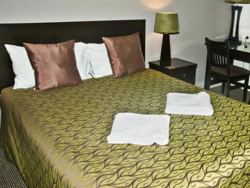 Redcliffe Motor Inn Buitenkant foto